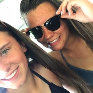 Meet your Posher, Haley